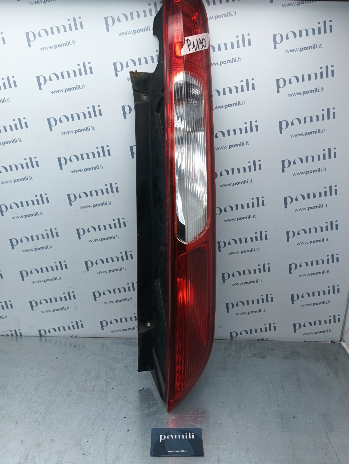 Pomili Fanaleria FORD FOCUS FANALE DESTRO 4M5113404A usato
