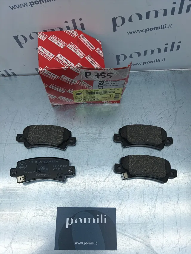 Pomili Freni e ricambi Kit pastiglie freni Toyota Corolla 04466-YZZD9 nuovo