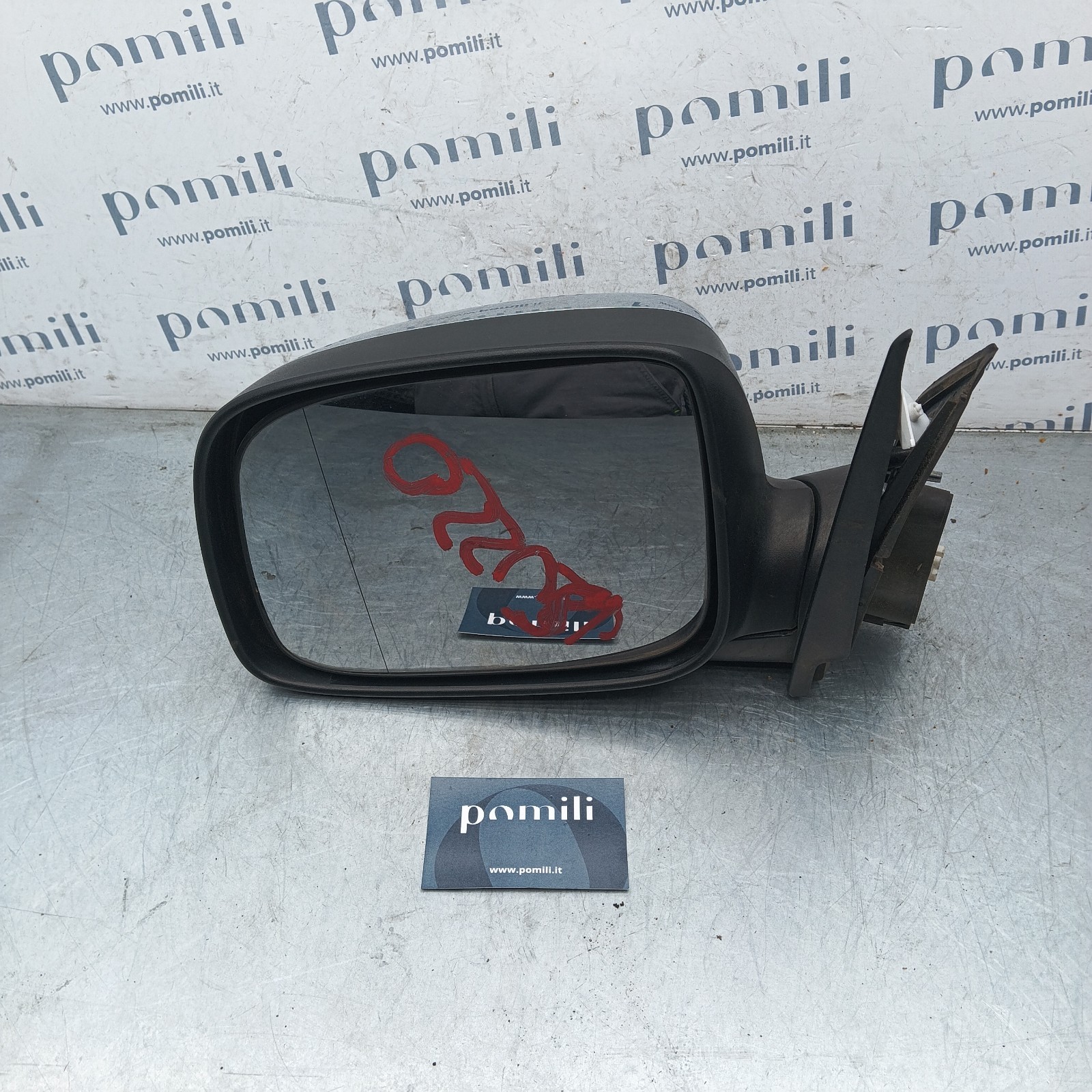 Pomili Cristalli Isuzu DMAX specchietto sinistro usato OEM 1464702