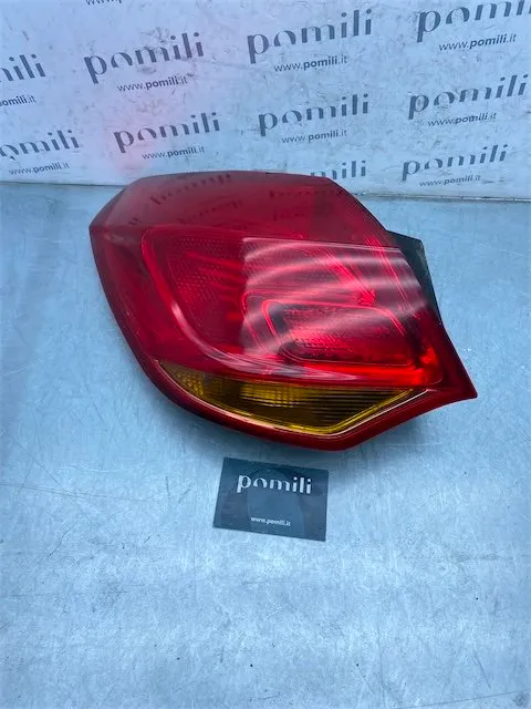Pomili Fanaleria Opel Astra P10 fanale posteriore esterno sinistro