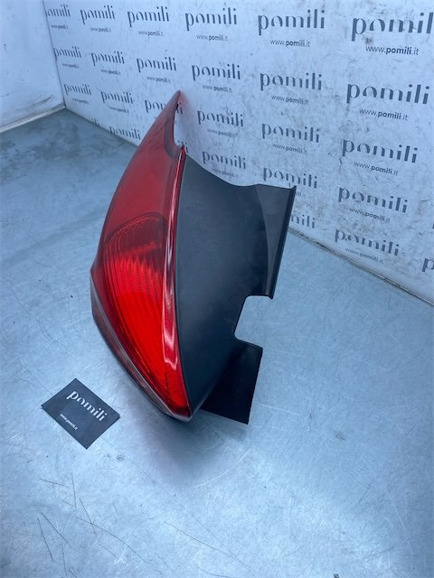 Pomili Fanaleria Fanale post. SX FORD FOCUS (CEW) 09/14>08/19<