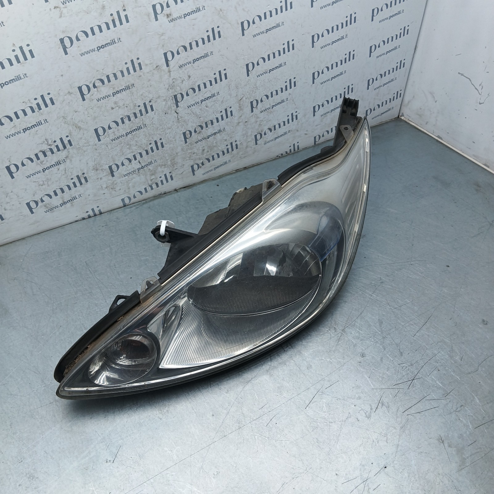 Pomili Fanaleria 45950748 faro anteriore sinistro Ford Ka II usato