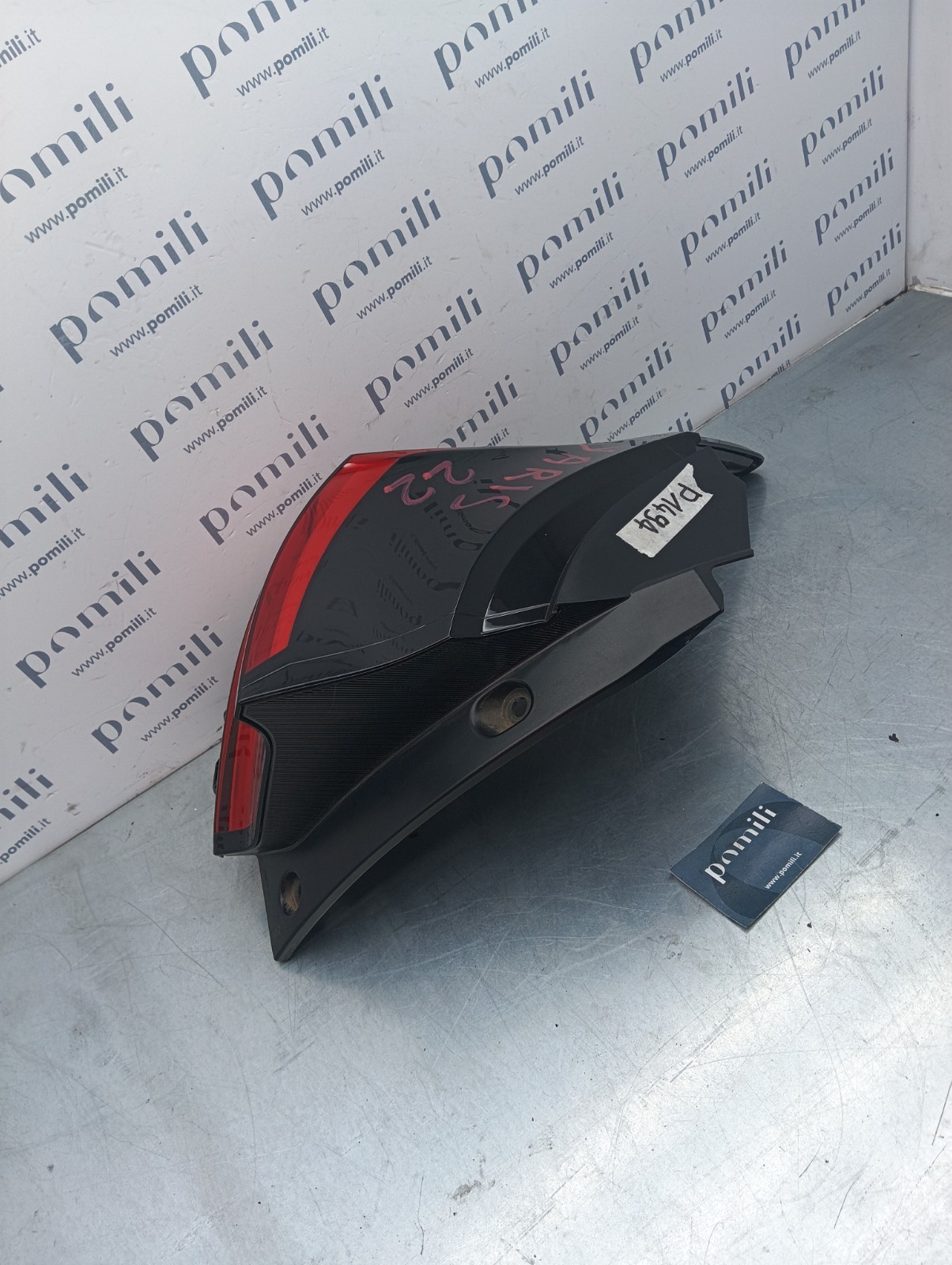 Pomili Fanaleria Fanale posteriore sinistro Toyota Yaris 81561K0040 usato