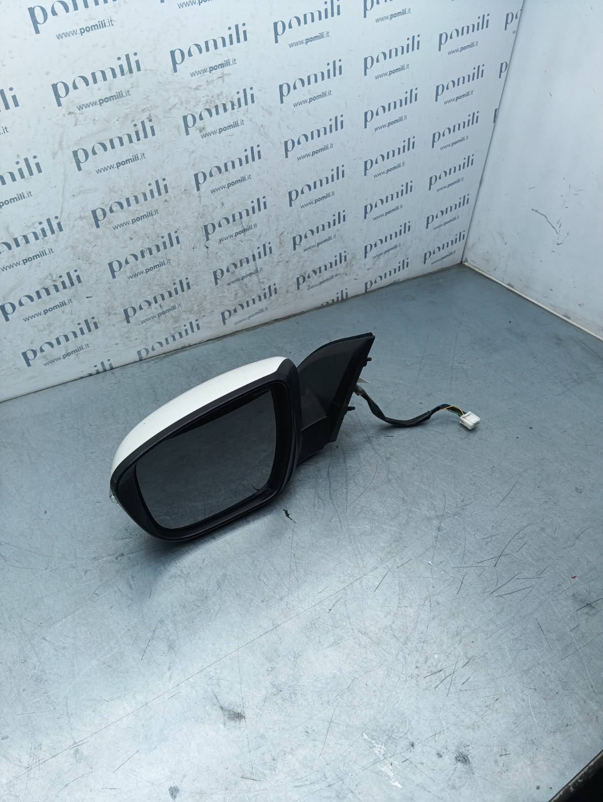 Pomili Cristalli Nissan Qashqai J11 specchietto retrovisore sinistro 9 PIN 20805001 usato