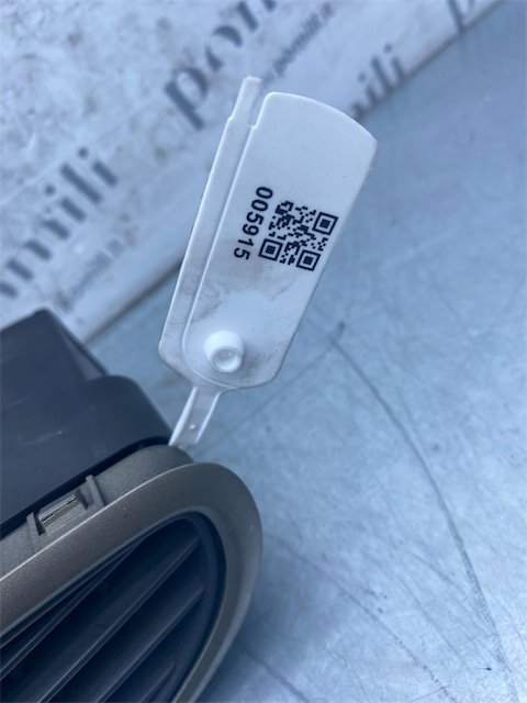 Pomili Climatizzazione Renault Clio III bocchetta aria centrale cruscotto