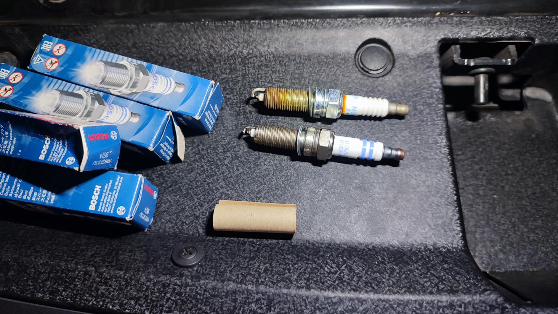 Bosch Candele di accensione YR8SII33U candela 1 pezzo doppio iridio