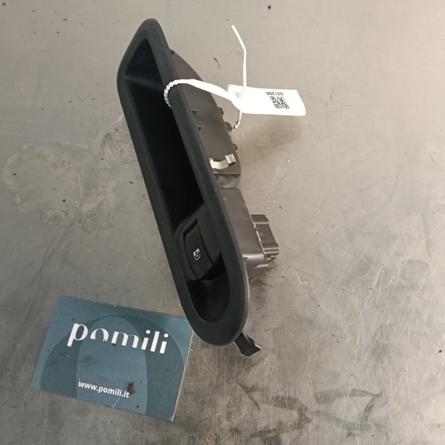 Pomili Rivestimenti interni e parti interne Renault Twingo 2a Serie interruttore alzacristalli anteriore destro