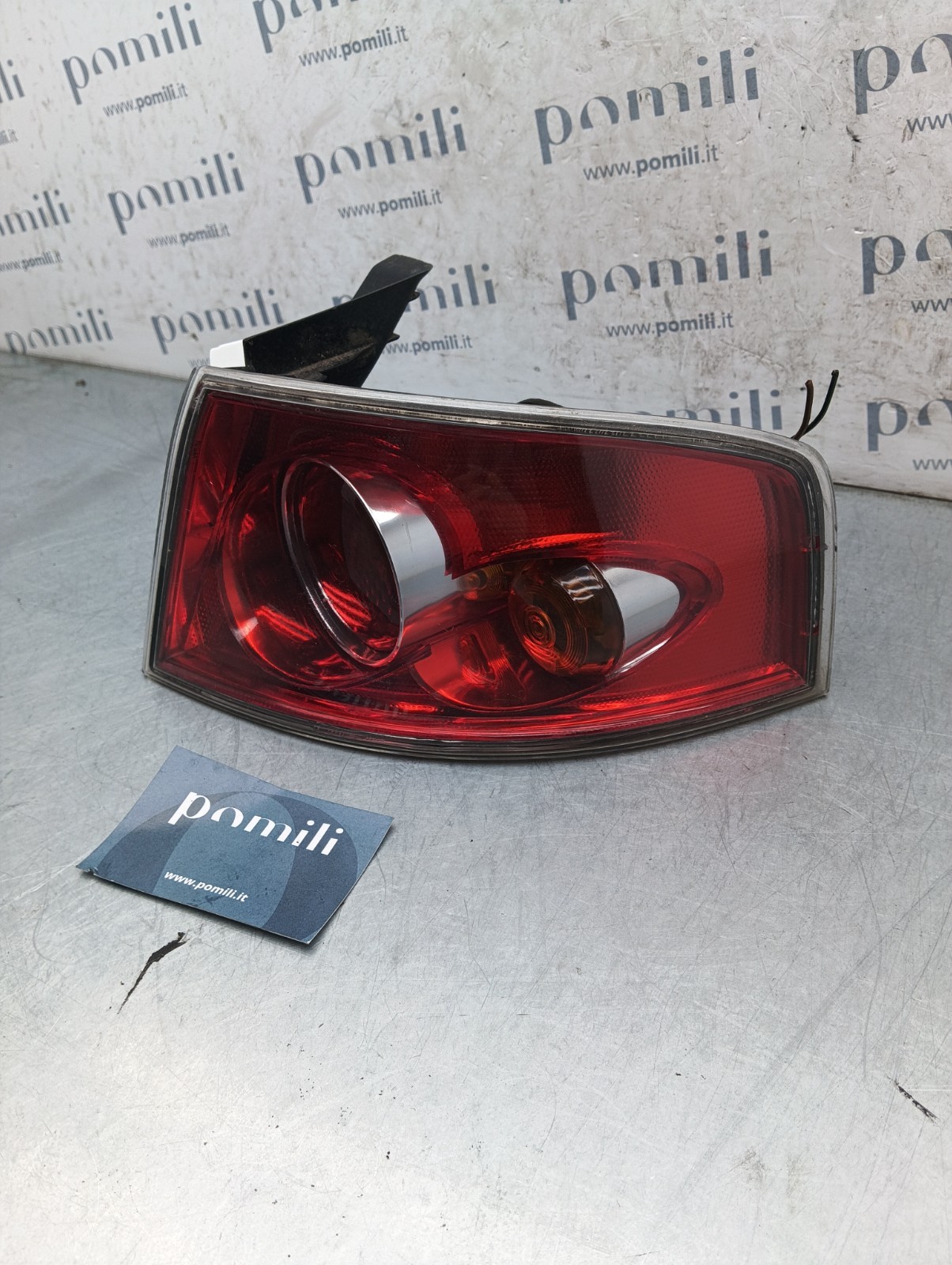 Pomili Fanaleria Seat Ibiza Fanale posteriore destro 6L6945112C usato