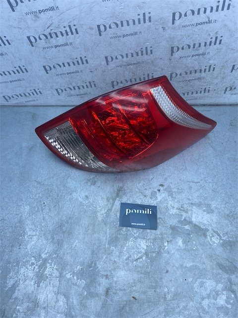 Pomili Fanaleria TOYOTA RAV 4 3a Serie fanale posteriore destro