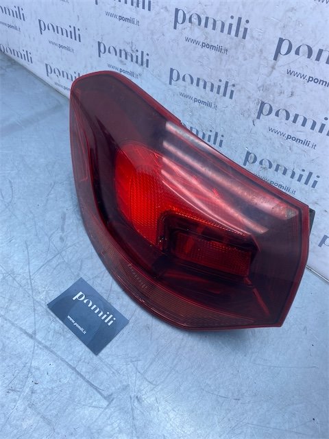 Pomili Fanaleria Opel Astra P10 fanale posteriore sinistro