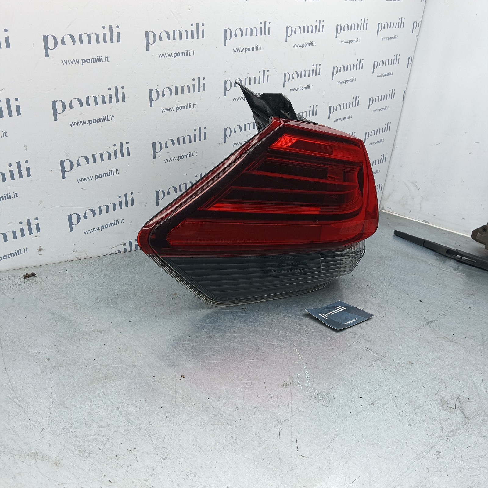 Pomili Fanaleria Fanale sinistro Nissan X-Trail 220-23746 usato