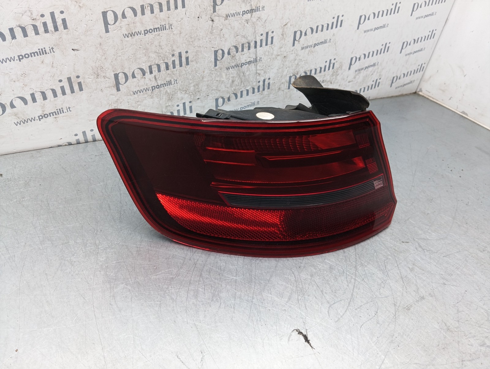 Pomili Fanaleria Fanale posteriore sinistro Audi A3 8V4945095 usato
