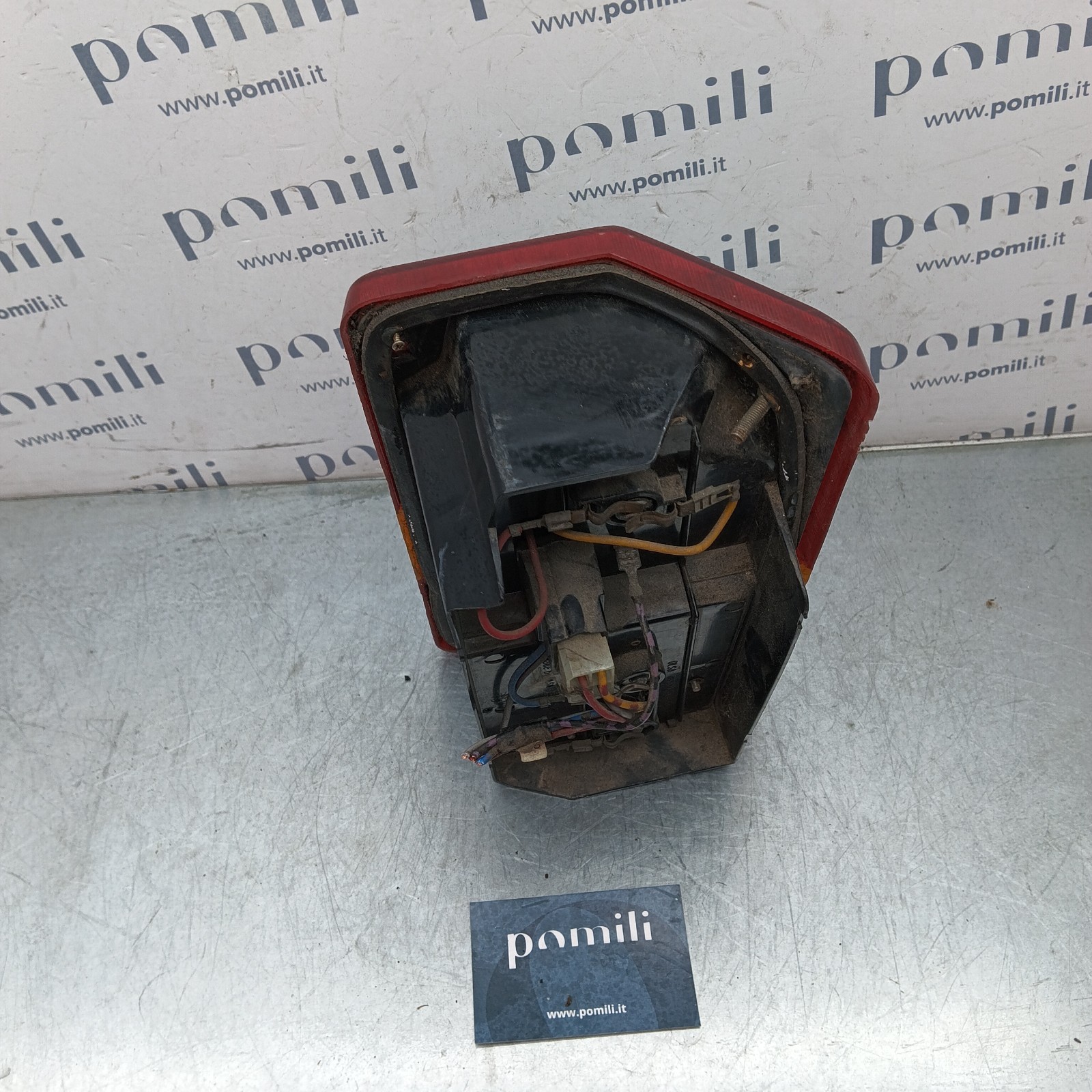 Pomili Fanaleria Citroen C25 2° serie fanale posteriore sinistro usato