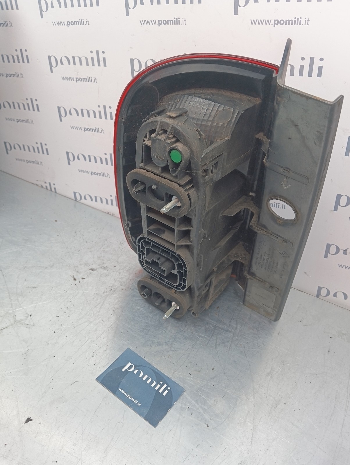 Pomili Fanaleria Dacia Duster 1° serie fanale posteriore destro usato
