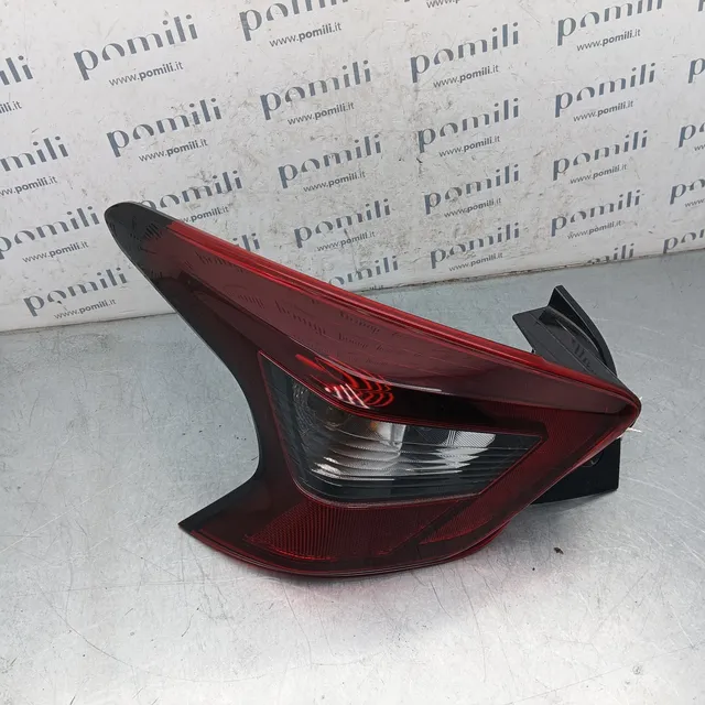 Pomili Fanaleria Nissan Micra K14 fanale posteriore sinistro usato