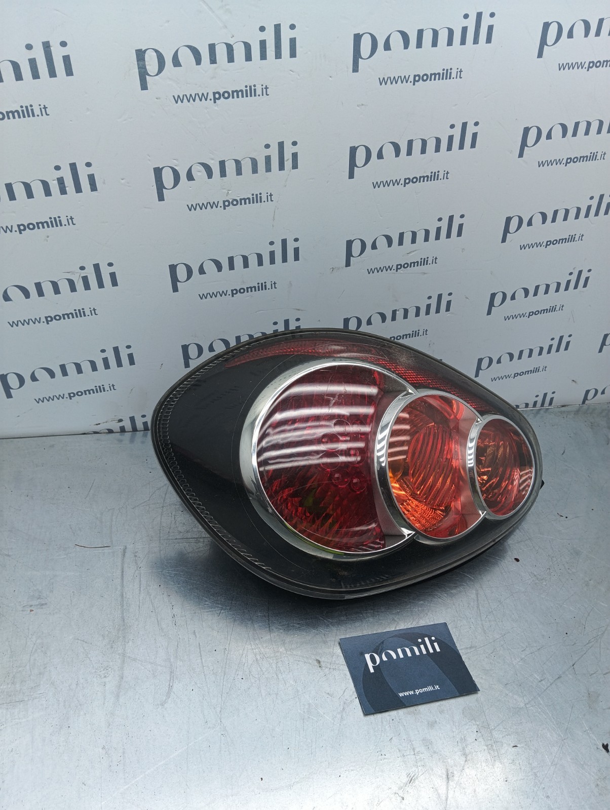 Pomili Fanaleria Toyota Aygo fanale posteriore sinistro usato OEM