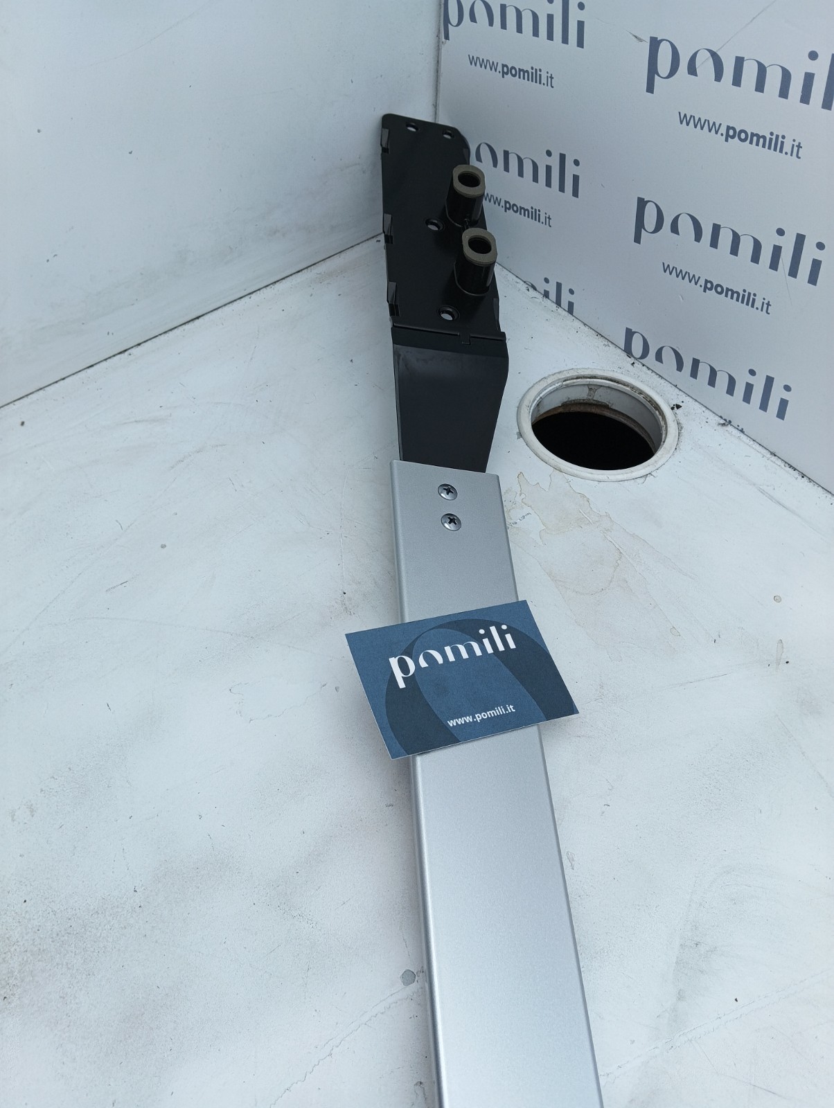 Pomili Lamierati esterni Binari portapacchi Toyota RAV4 2012-2018 63401-42080 nuovi