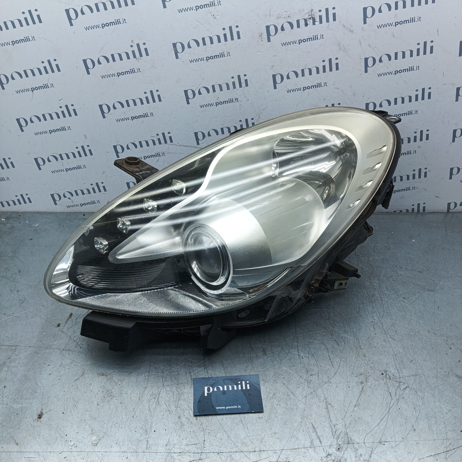 Pomili Fanaleria Faro anteriore sinistro Alfa Romeo Giulietta 47932748 usato