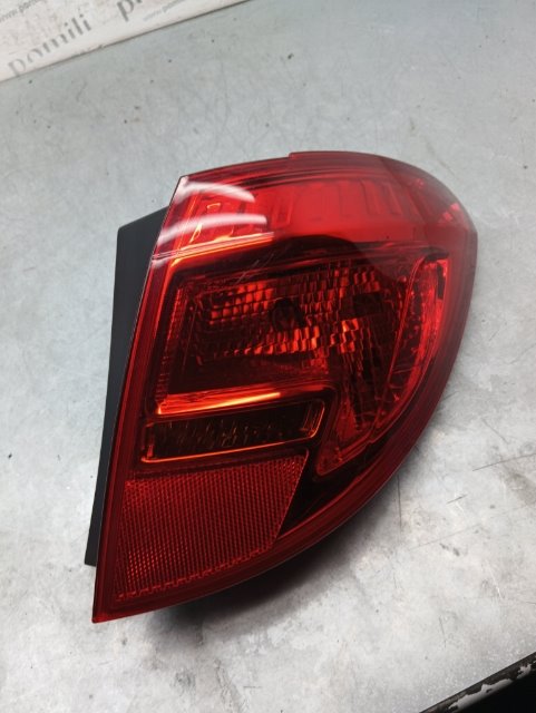 Pomili Fanaleria fanale posteriore parte esterna destro Opel Meriva S10 dal 04/10