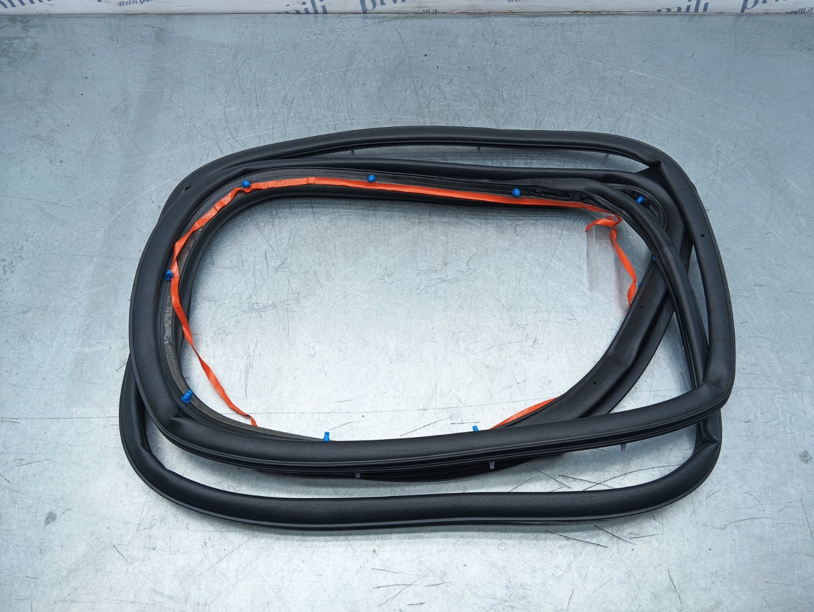Pomili Lamierati esterni Guarnizione porta anteriore sinistra Toyota Yaris (2005-2011) 67862-0D070 nuova