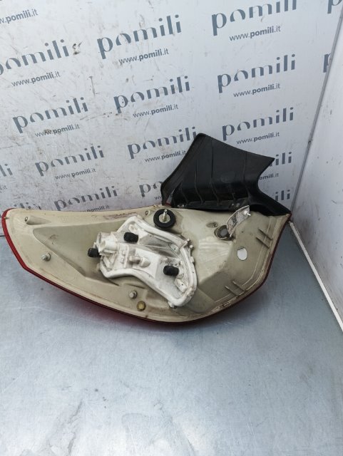 Pomili Fanaleria Opel Astra P10 fanale posteriore destro