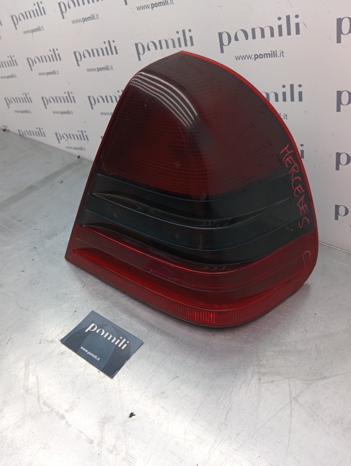 Pomili Fanaleria Fanale posteriore destro Mercedes-Benz Classe C (W202) (1993-2000) usato 2028203664R