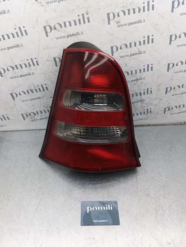 Pomili Fanaleria A1688200164 fanale posteriore sinistro usato