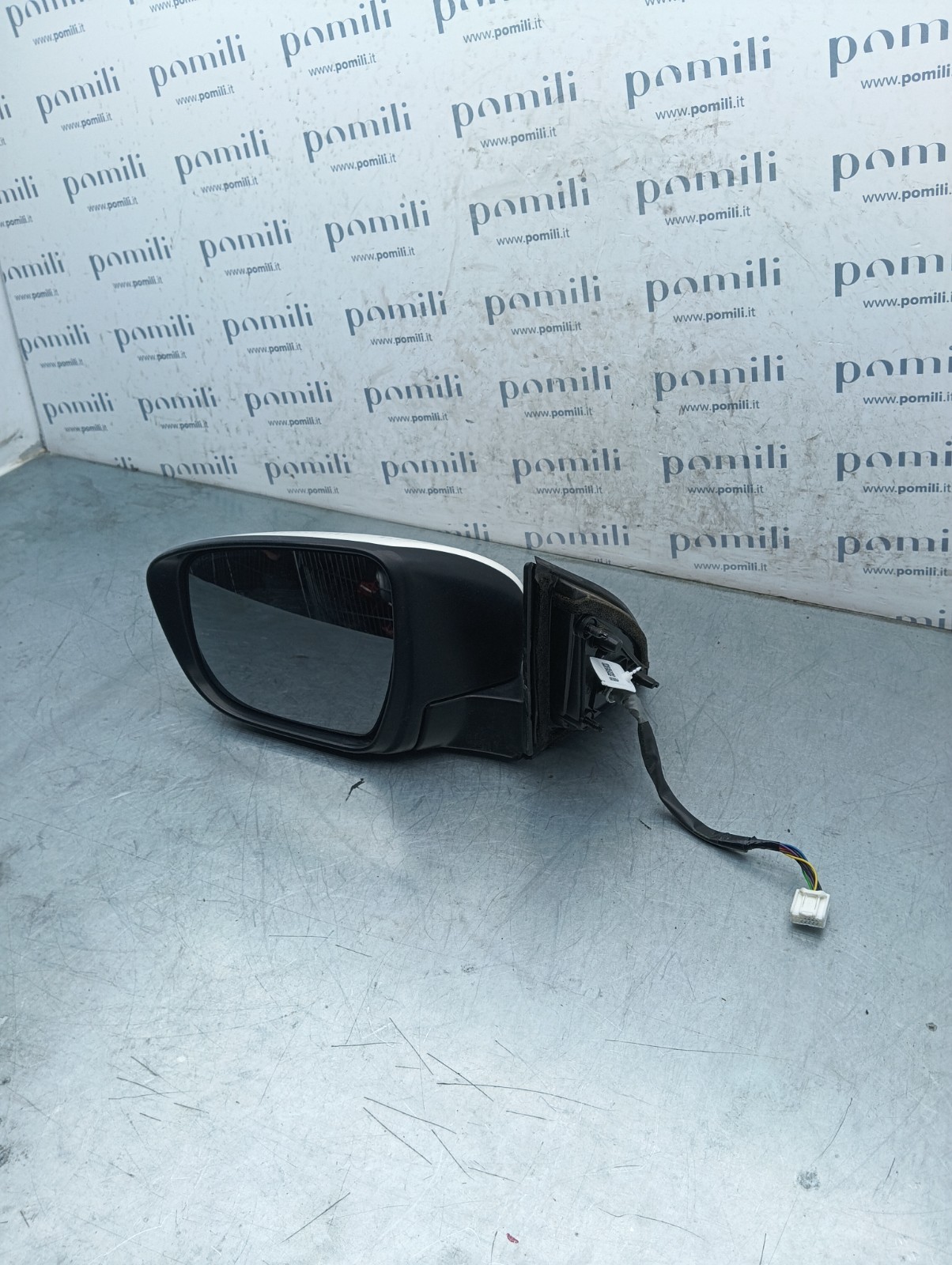 Pomili Cristalli Nissan Qashqai J11 specchietto retrovisore sinistro 9 PIN 20805001 usato