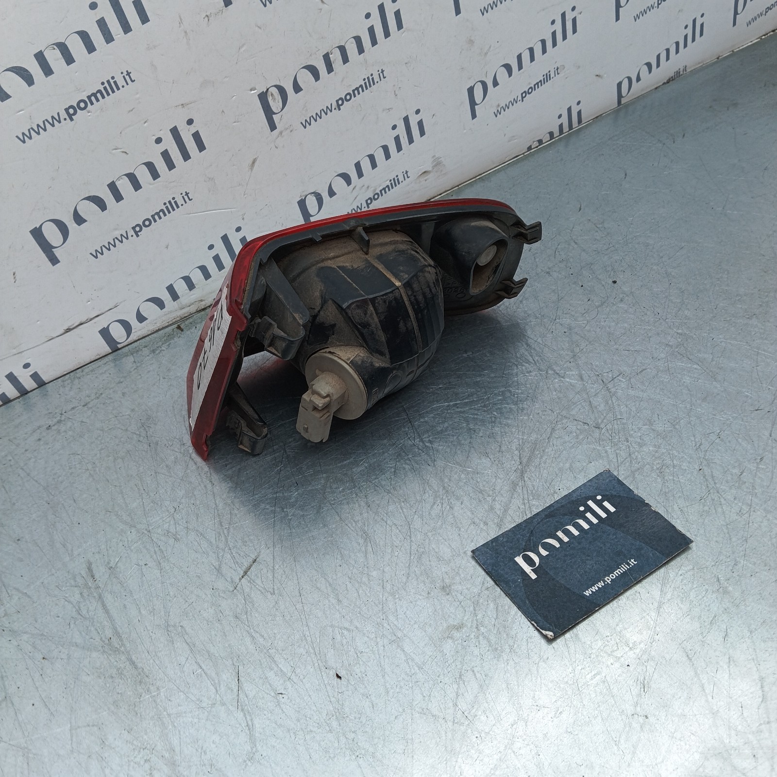 Pomili Fanaleria Fanalino posteriore basso sinistro Citroen C3 Picasso 9681820280 fanalino usato