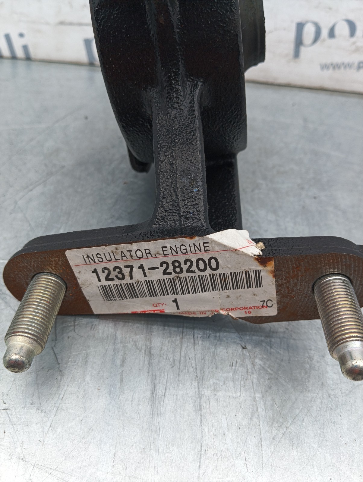 Pomili Motore e cambio con supporti Supporto motore Toyota RAV4 III 12371-28200
