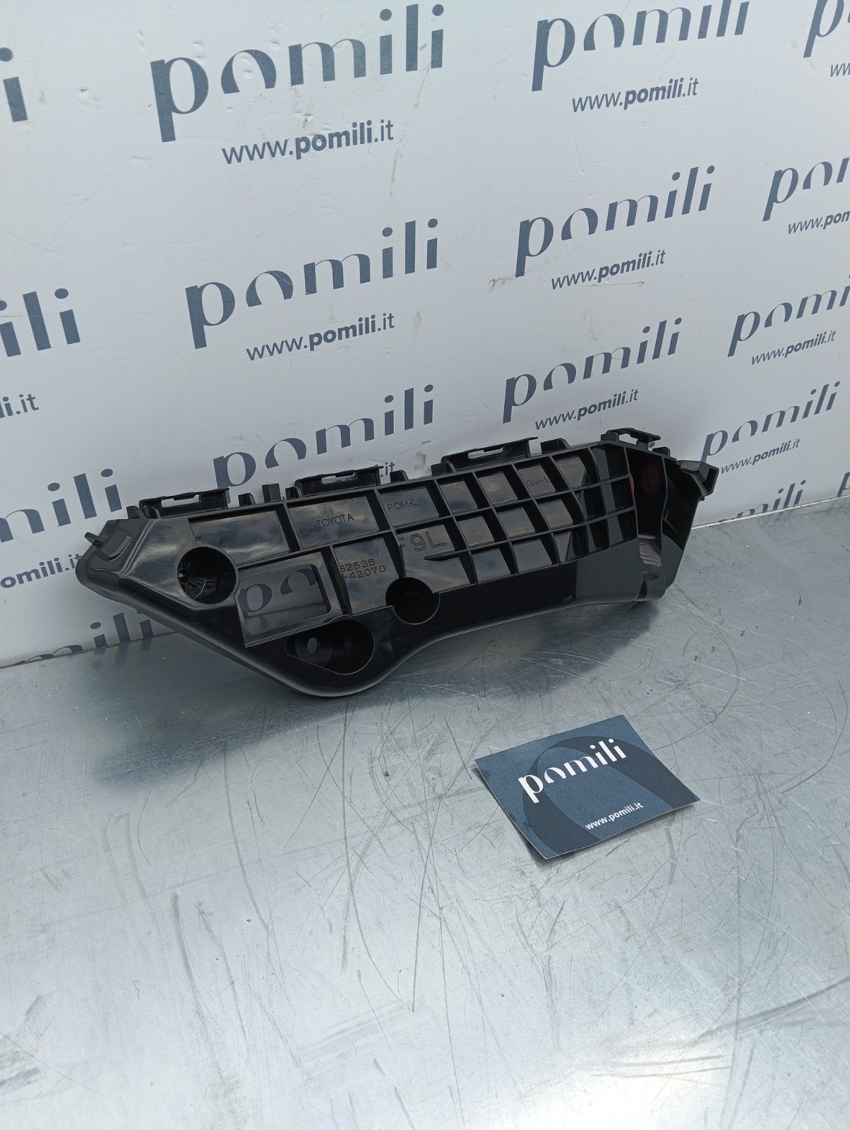 Pomili Paraurti anteriore Toyota RAV4 staffa sinistra fissaggio paraurti nuova