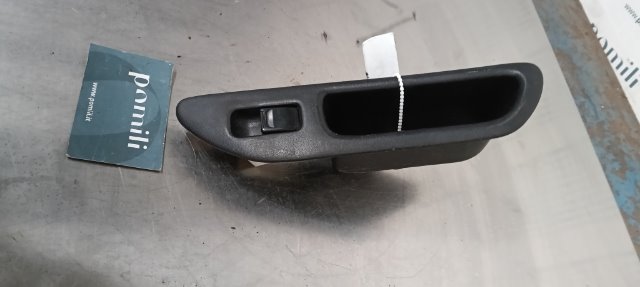 Pomili Rivestimenti interni e parti interne Blocco comandi alzacristalli Opel Agila H00