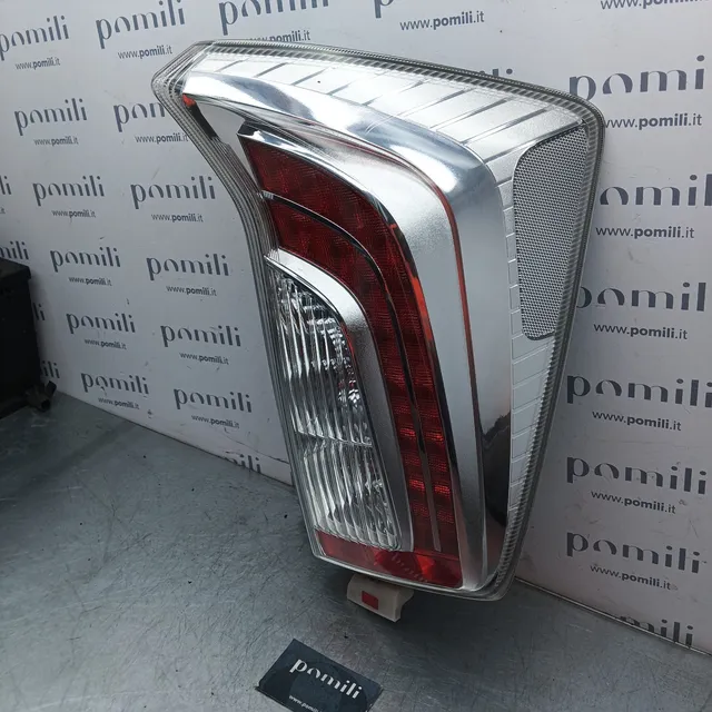 Pomili Fanaleria Toyota Prius (2009-2015) 81551-47170 fanale posteriore destro usato