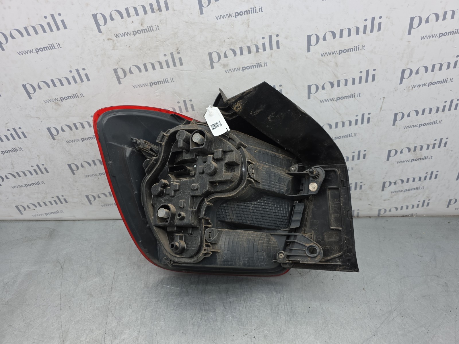 Pomili Fanaleria BMW Serie 1 F20 90006569 Fanale posteriore destro usato