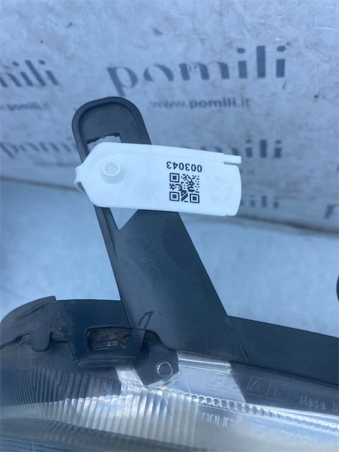 Pomili Fanaleria Proiettore DX Fiat Grande Punto (2Y) (06/05>12/08<) usato