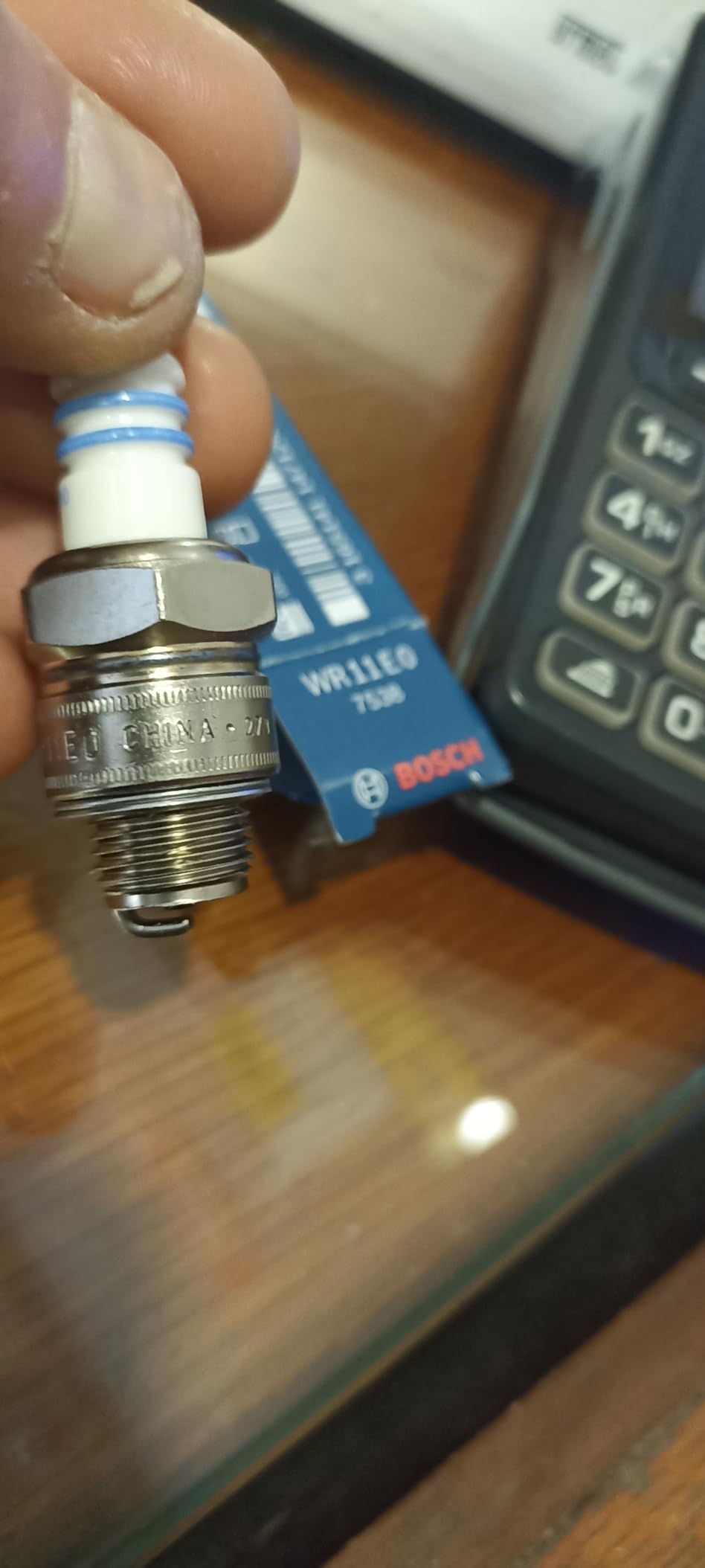 Bosch HCP Candele di accensione WR11E0 candela 1 pezzo