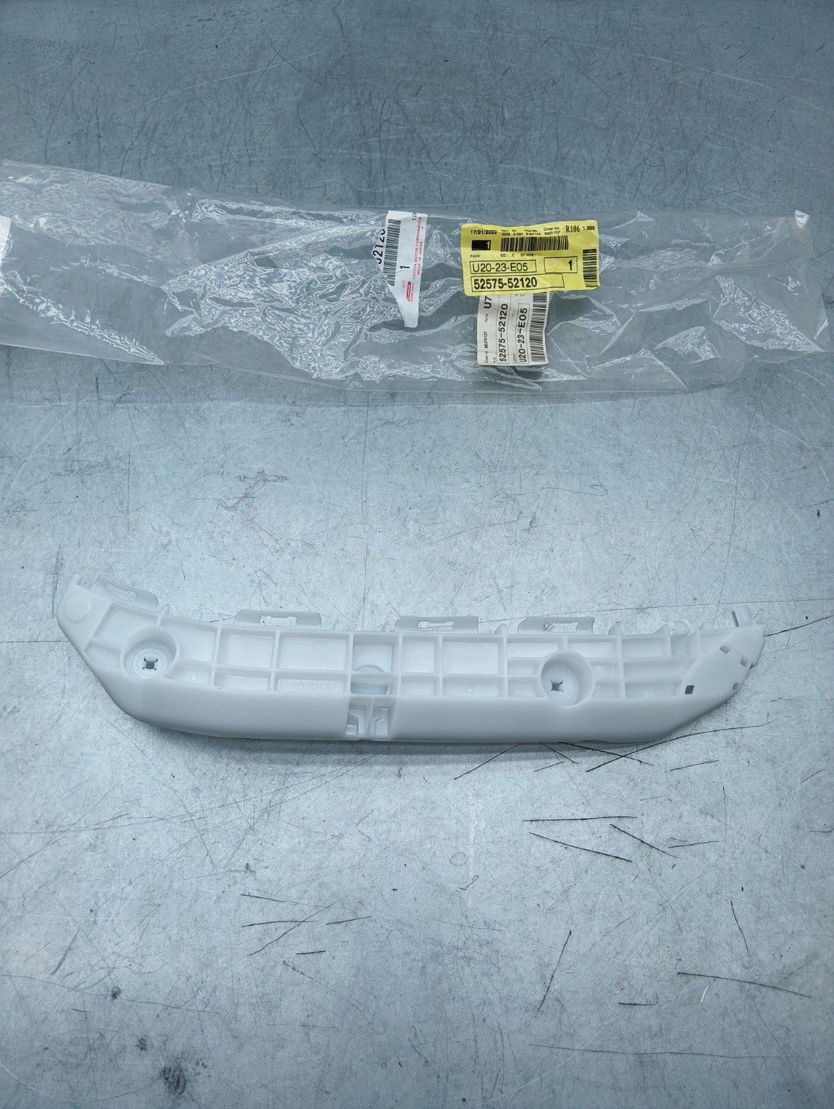 Pomili Paraurti posteriore Staffa destra supporto paraurti Toyota Verso-S 52575-52120