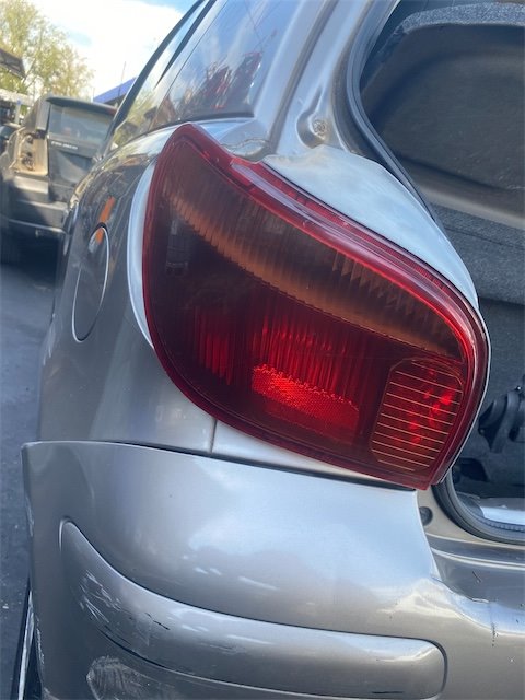 Pomili Fanaleria Toyota Yaris fanale posteriore sinistro JPP