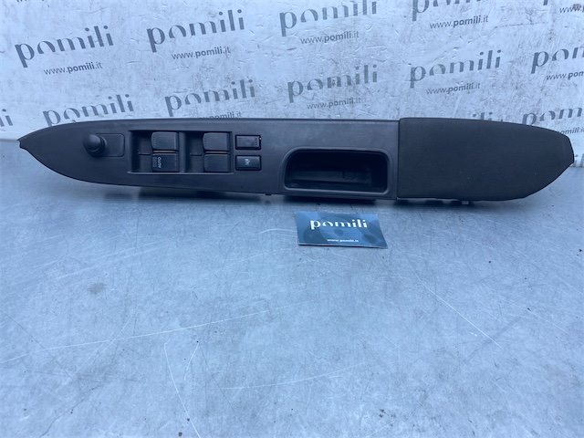 Pomili Rivestimenti interni e parti interne blocco comandi alzacristalli Fiat Sedici 3B 02/06-11/11