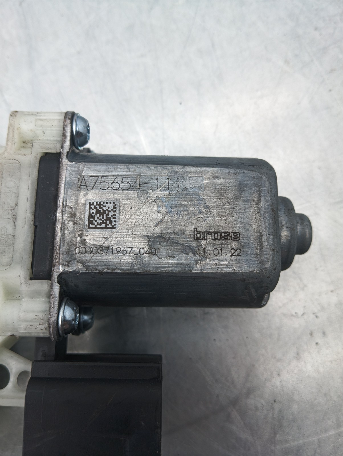 Pomili Rivestimenti interni e parti interne Motorino alzacristalli Ford Fiesta anteriore sinistro A75654-111 usato
