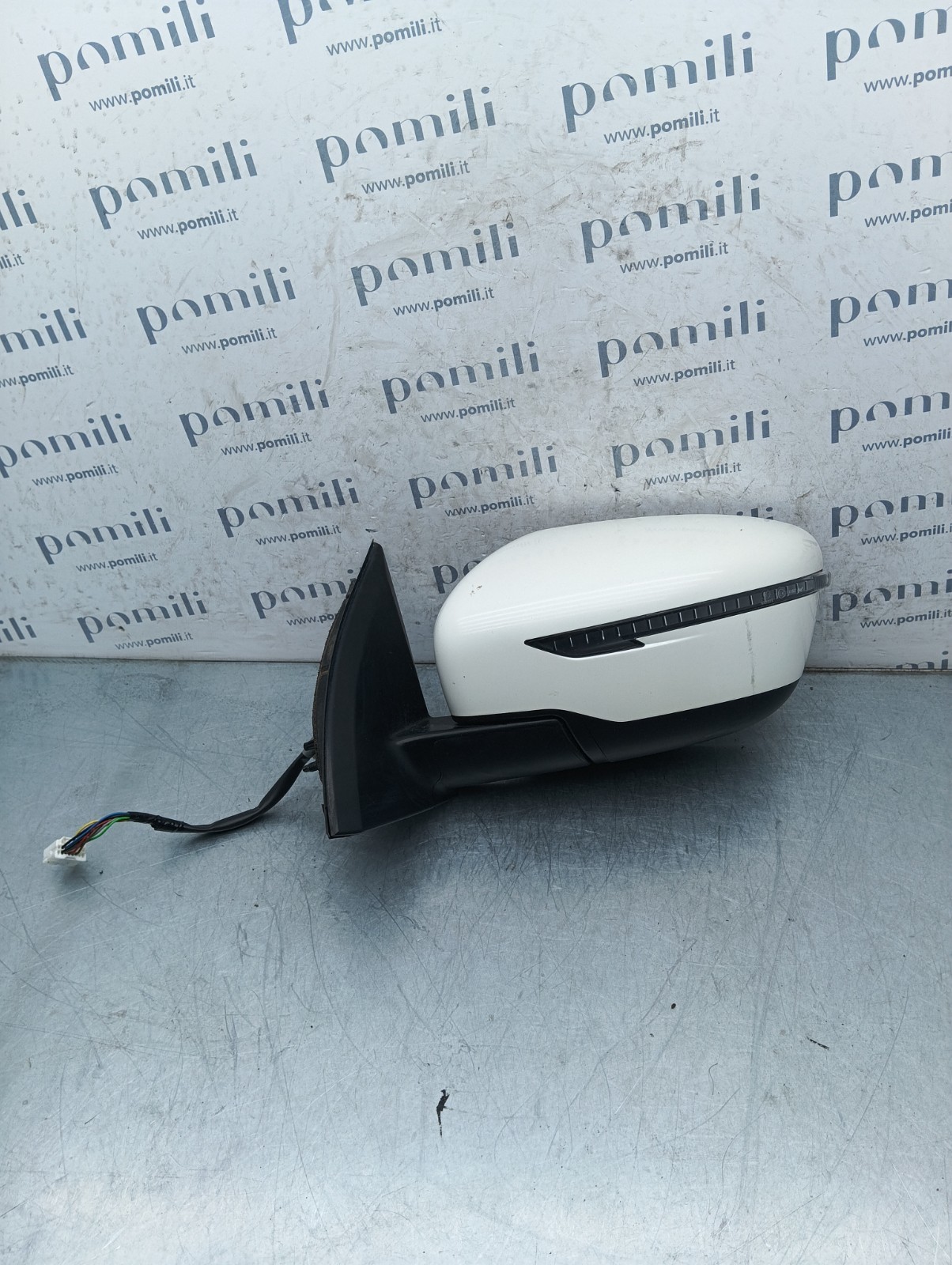 Pomili Cristalli Nissan Qashqai J11 specchietto retrovisore sinistro 9 PIN 20805001 usato