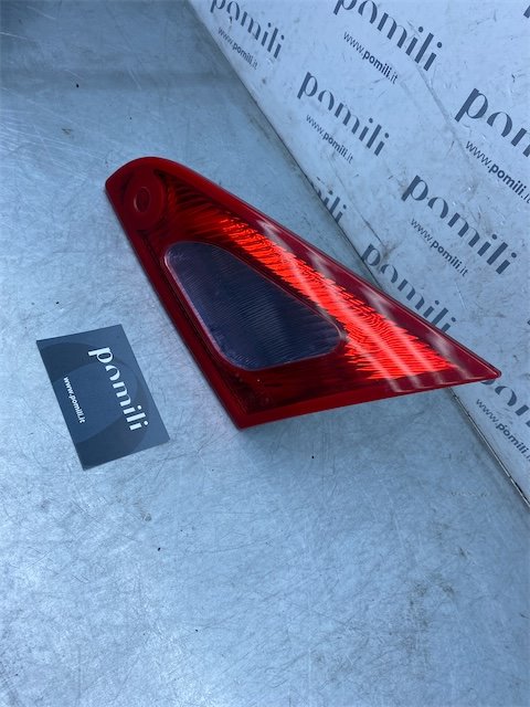 Pomili Fanaleria Colt fanale posteriore interno destro S002