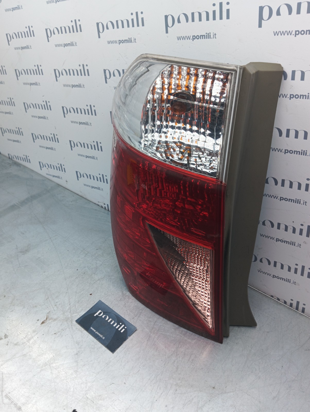 Pomili Fanaleria Honda FR-V fanale posteriore sinistro 08-217-1970-L-F usato