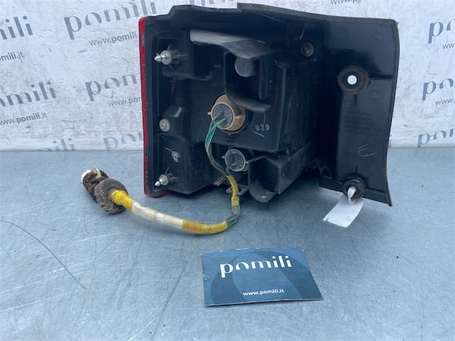 Pomili Fanaleria Peugeot 4007 fanale posteriore esterno destro