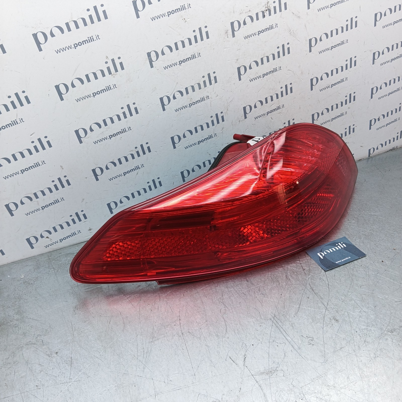 Pomili Fanaleria Fanale posteriore sinistro Peugeot 308 I 9680425680 usato