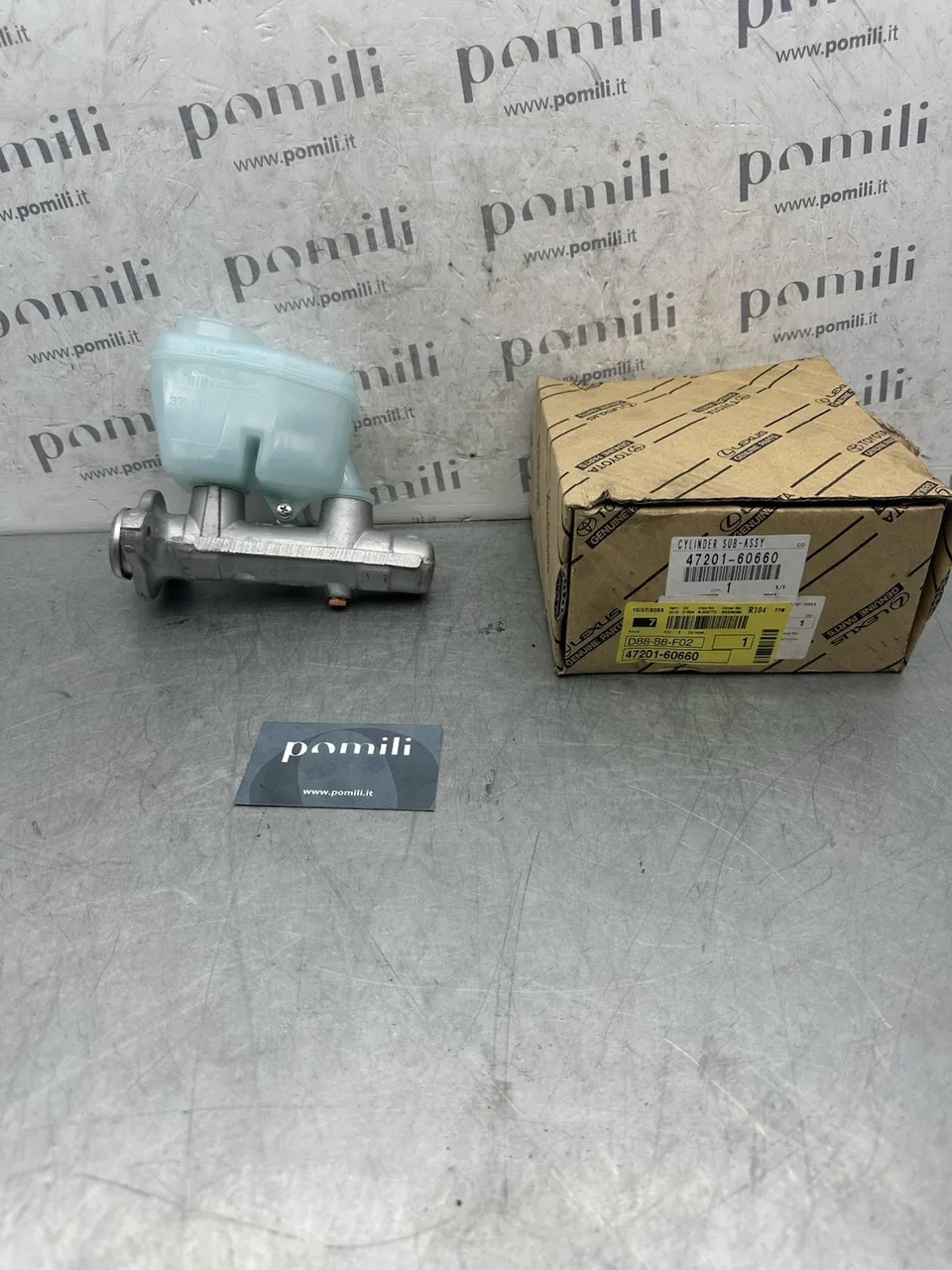 Pomili Freni e ricambi Pompa Cilindro Maestro Freno Toyota Land Cruiser 120 Prado 47201-60660 nuova