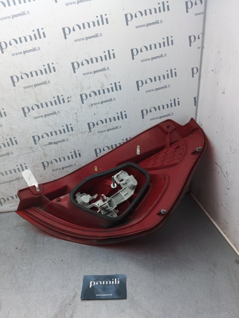 Pomili Fanaleria Fanale posteriore Ford Fiesta CB1 sinistro