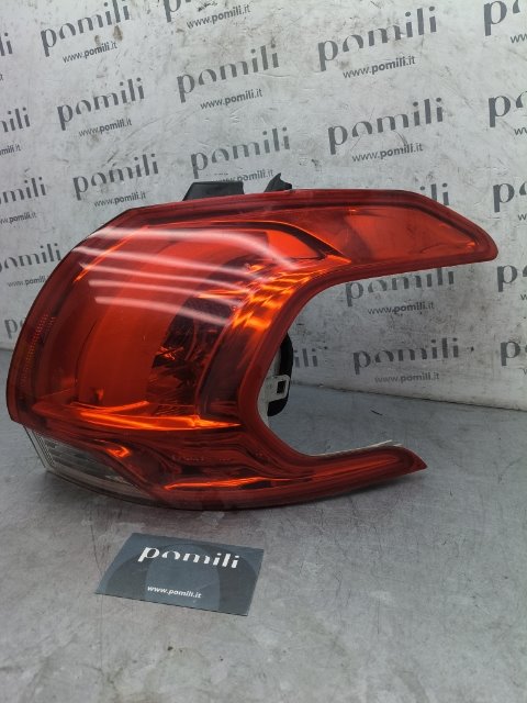 Pomili Fanaleria Peugeot 2008 fanale posteriore destro esterno