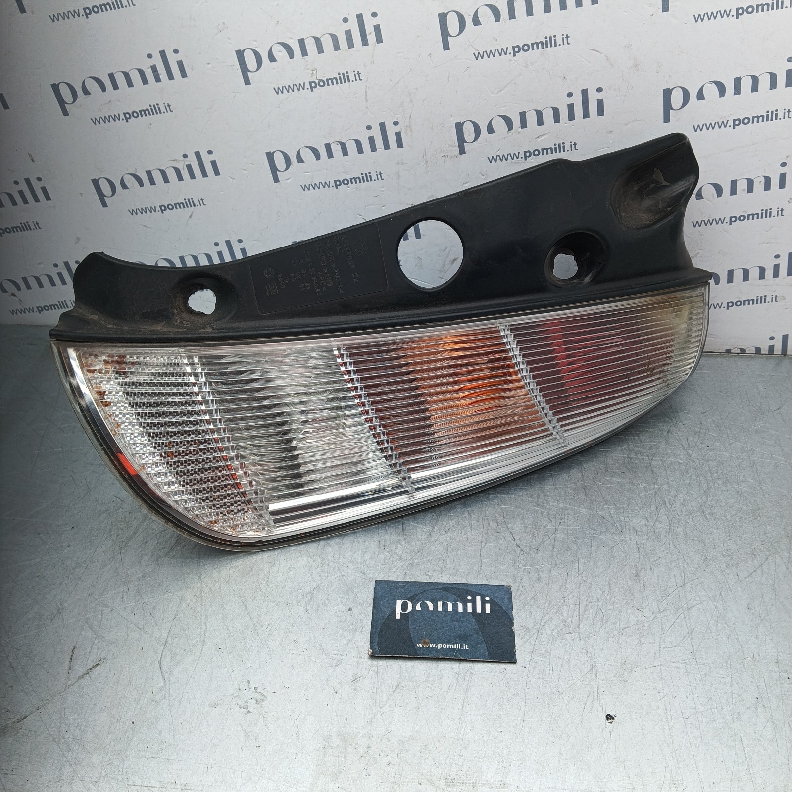 Pomili Fanaleria Fanale destro Lancia Y 51786657 usato