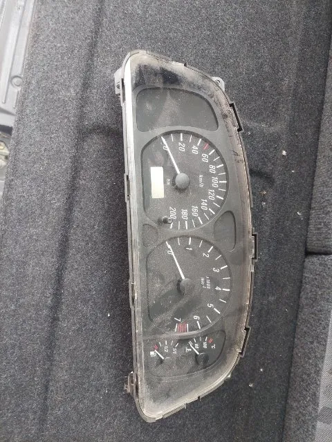 Pomili Rivestimenti interni e parti interne Opel Agila H00 quadro strumenti completo
